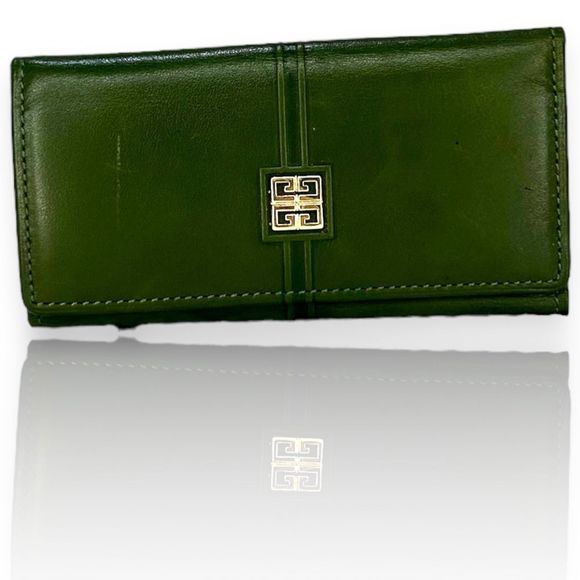 GIVENCHY OLIVE GREEN LEATHER KEY RING HOLDER LEATHER WALLET EUC - Picture 1 of 9